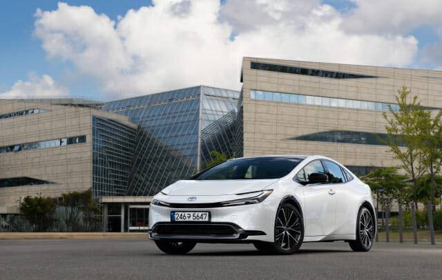 토요타코리아, 2026년형 프리우스 HEV AWD XLE’ 출시 (사진=토요타코리아)