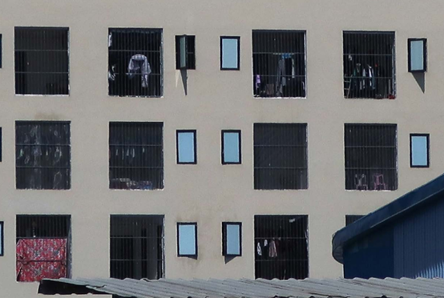 캄보디아 프놈펜 외곽의 한 사기 작업장 건물. 범행과 고문 시설 등이 있다. 국제 앰네스티 보고서