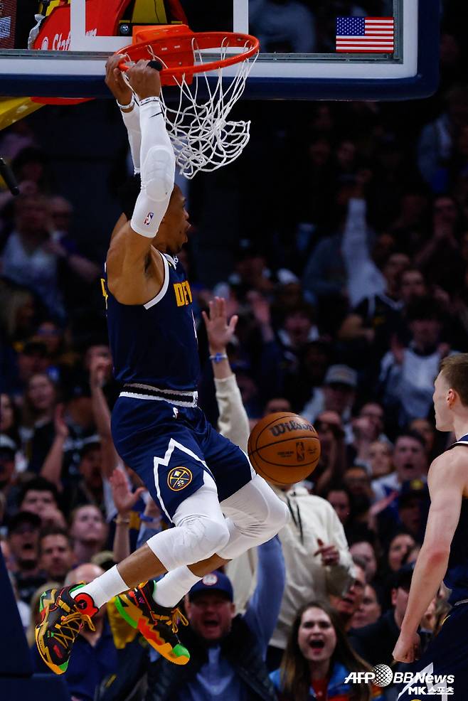 러셀 웨스트브룩이 덩크슛을 터뜨리고 있다. 사진=AFPBBNews=News1