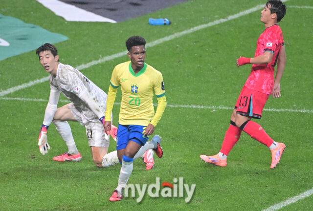 한국과 브라질의 경기장면/마이데일리 DB