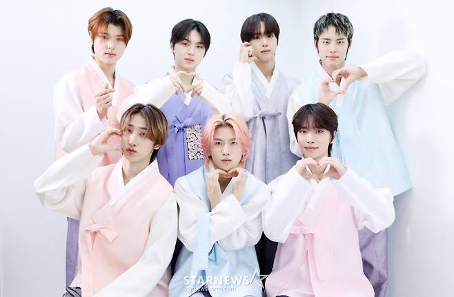 (왼쪽 위부터 시계 방향) 뉴비트 김리우, 김태양, 박민석, 전여여정, 조윤후, 홍민성, 최서현 /사진=김휘선 기자 hwijpg@