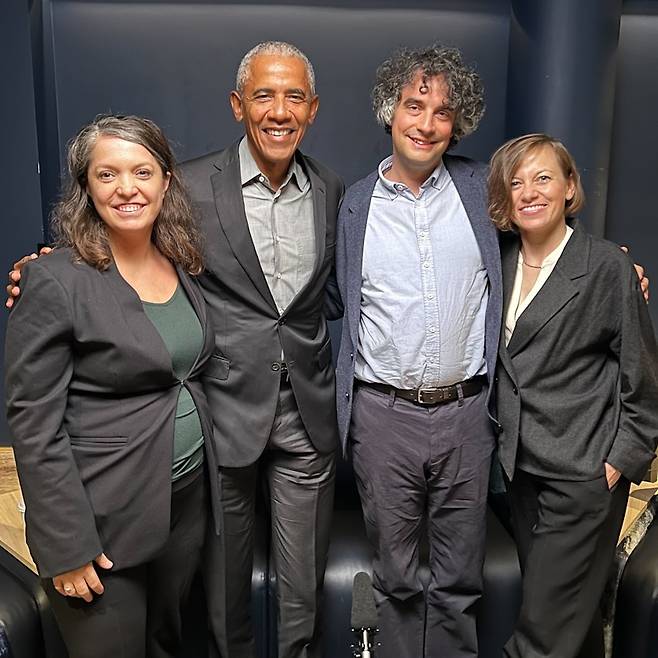 오바마 전 대통령과 대담에 참여한 활동가들  [오바마 재단 홈페이지 캡처. 재판매 및 DB 금지]