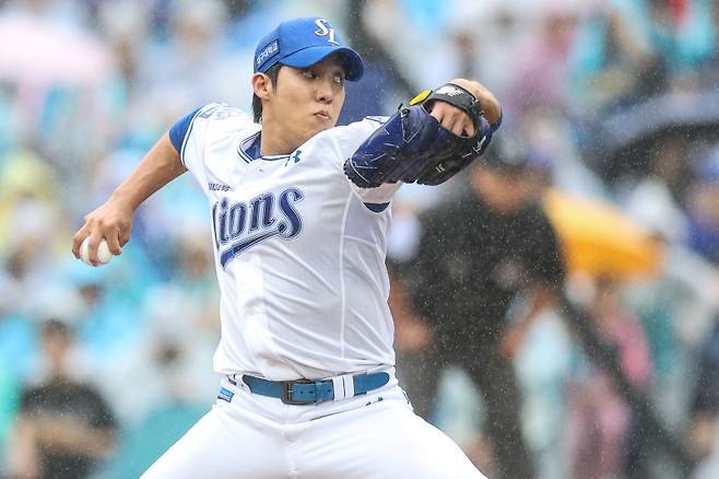 삼성 토종 에이스 원태인의 투구 모습. 삼성 제공