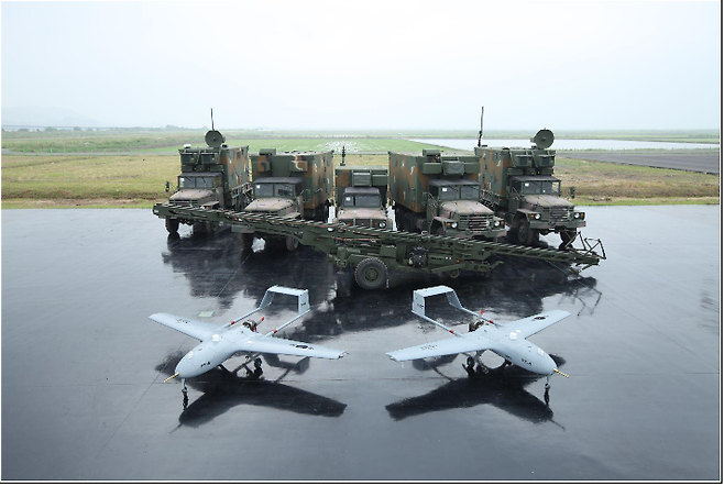 대한항공이 국내 최초로 무인항공기 감항 인증을 획득한 사단정찰용 무인기(KUS-FT). 대한항공 제공