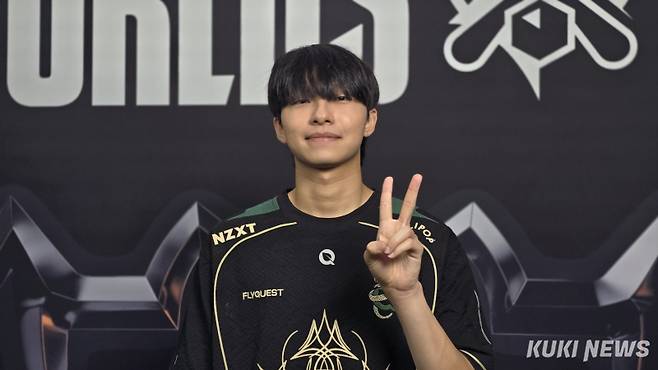 ‘쿼드’ 송수형이 13일 중국 베이징 스마트 e스포츠센터에서 쿠키뉴스와 만나 인터뷰하고 있다. 김영건 기자