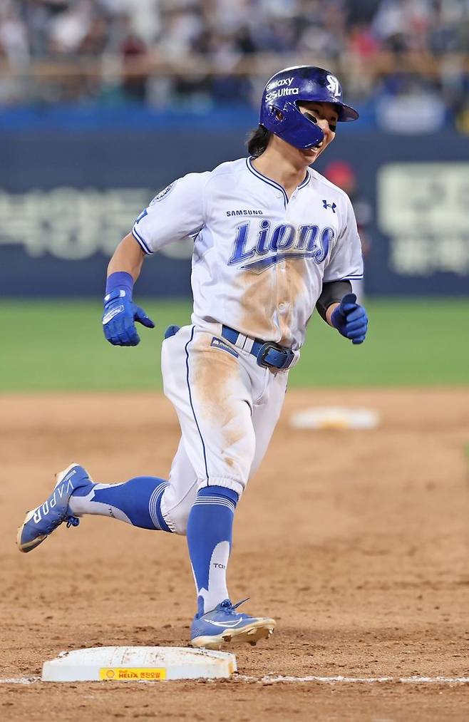 [서울=뉴시스] 프로야구 삼성 라이온즈의 김성윤. (사진 = 삼성 라이온즈 제공) *재판매 및 DB 금지