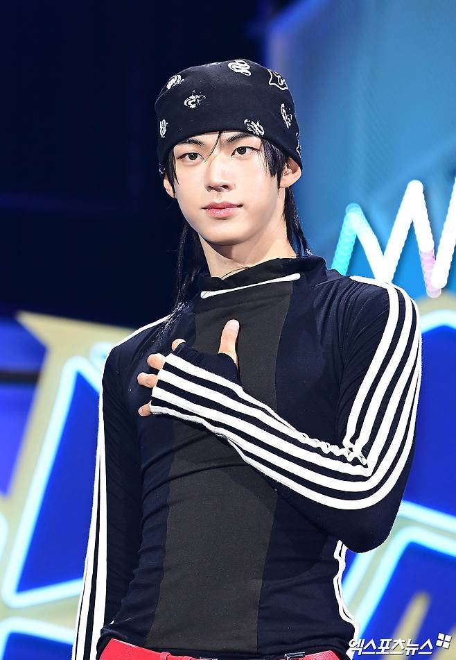 투어스 도훈.