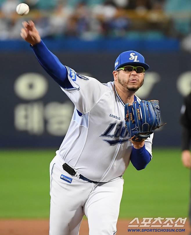14일 대구 라이온즈파크에서 열린 SSG와 삼성의 준PO 4차전. 삼성 선발투수로 등판한 후라도. 대구=정재근 기자 cjg@sportschosun.com/2025.10.14/