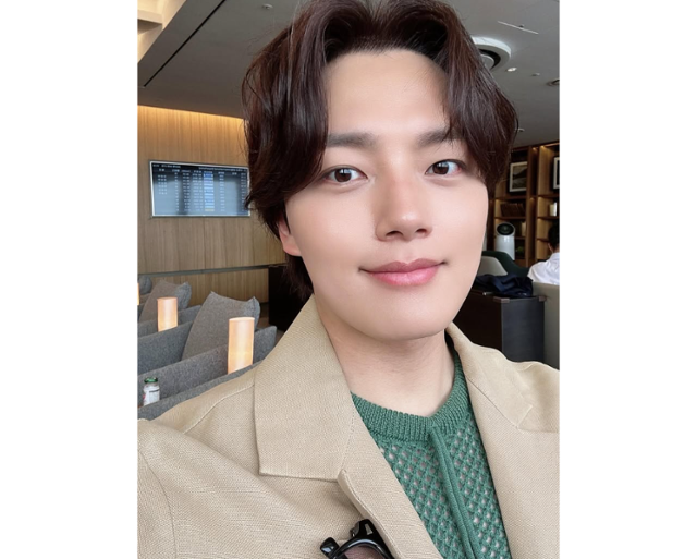 배우 여진구가 자필 편지를 공개하며 입대 소식을 알렸다. 여진구 SNS