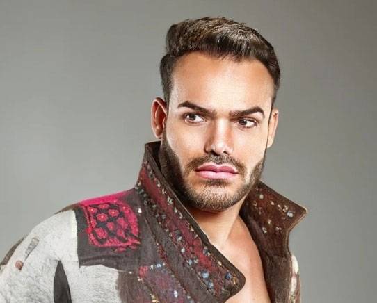 에콰도르 인기 방송인 에밀리오 수에뇨스(41)가 심부전증을 독감으로 착각해 치료 시기를 놓쳐 사망했다./사진=에밀리오 수에뇨스 인스타그램 캡