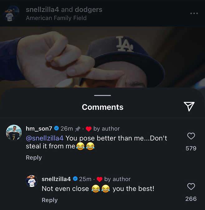 스넬의 찰칵 세리머니 사진에 손흥민이 댓글을 달았다.