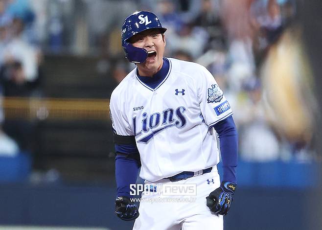 ▲ 13일 3차전에서 이로운과 17구 승부를 벌이며 포스트시즌 역사를 새로 쓴 구자욱 ⓒ곽혜미 기자