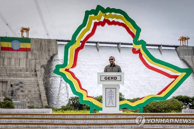 GERD 준공식에서 연설하는 아비 아머드 에티오피아 총리 [AFP 연합뉴스 자료사진. 재판매 및 DB 금지]