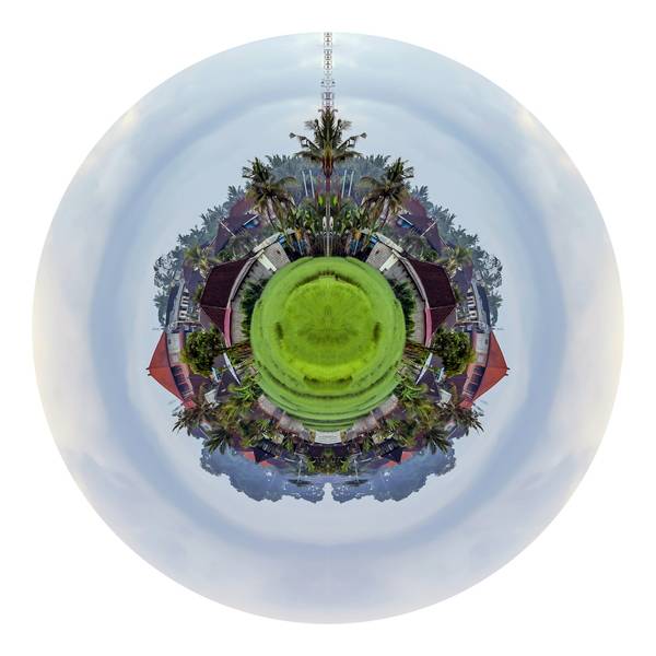 강상조 사진작가가 16일부터 26일까지 창원 IPA Gallery에서 세 번째 개인전 <상상과 이상>을 연다. 강 작가 작품. /IPA Gallery