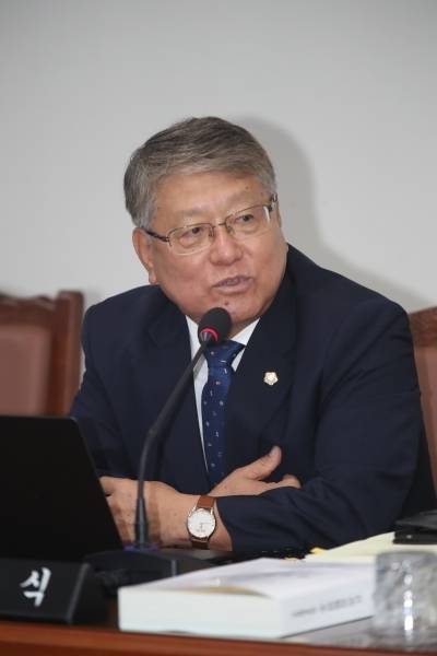 김창식 교육의원.