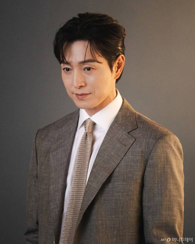 영화 '살인자 리포트'의 배우 정성일이 지난 9월4일 진행된 라운드 인터뷰를 위해 포즈를 취하고 있다. /사진제공=에이투지엔터테인먼트