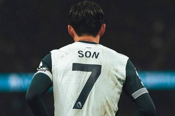 토트넘 시절 손흥민. 스퍼스 웹