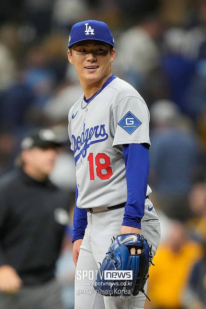 ▲ 밀워키 브루어스와 내셔널리그 챔피언십시리즈 2차전에서 완투승을 달성한 야마모토 요시노부.