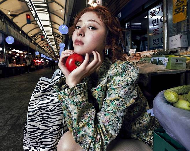 르세라핌 허윤진 사진 | 쏘스뮤직