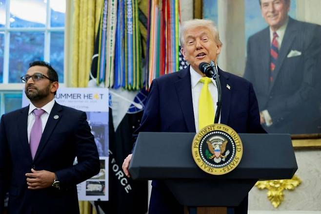 도널드 트럼프 대통령이 15일(현지시간) 백악관에서 기자회견 중 발언하고 있다. 로이터연합뉴스