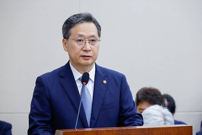 윤영빈 우주항공청장이 지난 8월 26일 서울 여의도 국회에서 열린 과학기술정보방송통신위원회 제428회국회(임시회) 제2차 전체회의에서 정부측 제안설명을 하고 있다./뉴스1
