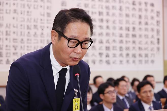 ▲ 김태영 21그램 대표가 16일 서울 여의도 국회에서 열린 감사원 등에 대한 법제사법위원회 국정감사에서 의원 질의에 답하고 있다.&nbsp; [연합뉴스]