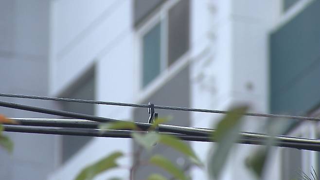 지난 추석에 50대 여성이 심정지 상태로 발견된 충북 청주의 한 아파트.