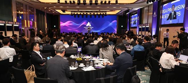 16일 서울 송파구 소피텔 앰배서더 호텔에서 열린 '코리아 프라미싱 AI 스타트업 2025'. / 사진=임형택 기자