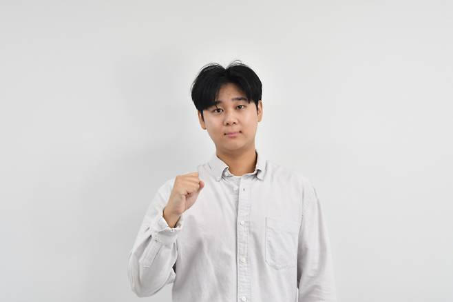 한국 랭킹 4위 안성준 9단을 격침하고 슈퍼컵 본선에 오른 임지혁이 프로 입단에 성공했다. 한국기원 제공