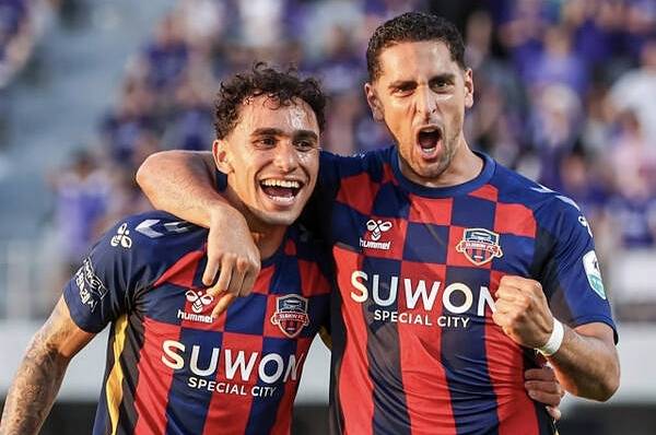 수원FC가 선두 전북 현대를 잡고 우승 저지와 리그 생존권 안정권 구축을 목표로 하고 있다. 수원FC 제공