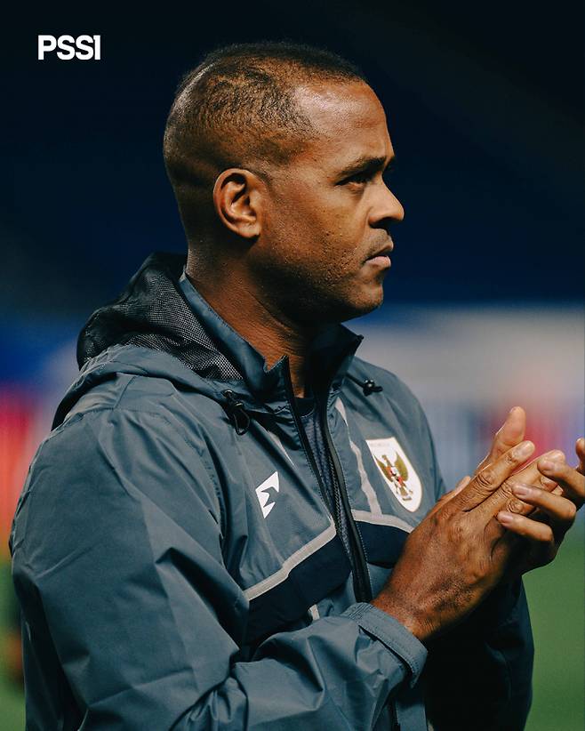 패트릭 클라위버르트 감독이 인도네시아 축구대표팀 감독직에서 물러났다. 사진은 16일(한국시각) 인도네시아 축구대표팀 감독직에서 물러난 클라위버르트 감독의 모습. /사진=인도네시아축구협회(PSSI) 제공