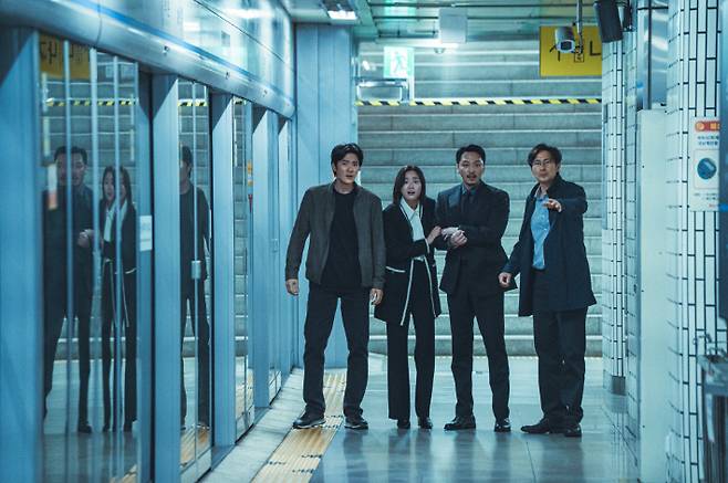 영화 '중간계' 스틸컷. CJ CGV㈜ 제공