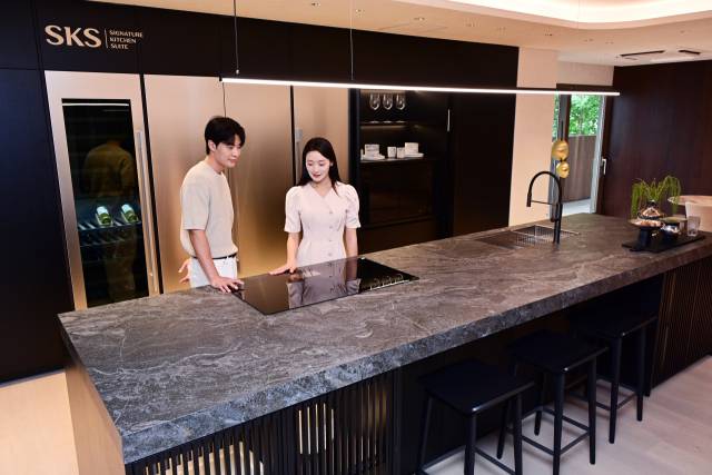 LG전자가 14일 서울 강남구 논현동에 프리미엄 빌트인 가전 전시관 ‘SKS 서울’을 오픈했다. 사진제공=LG전자