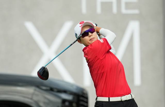 김효주가 LPGA 투어 BMW 레이디스 챔피언십 1라운드 1번 홀에서 티샷을 날리고 있다. 사진 제공=대회조직위