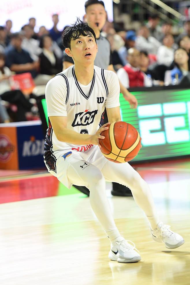 KCC 최진광은 16일 원주 DB와 원정경기서 3점슛 5개를 포함해 자신의 역대 한 경기 최다 득점인 20점을 터트리며 팀 승리에 보탬이 됐다. 사진제공|KBL