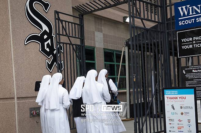 ▲ 시카고에서 태어나 남쪽 교외 돌턴(Dolton)에서 자란 로버트 프레보스트(Robert Prevost)는 가톨릭 교회의 첫 미국인 교황으로, 동시에 시카고 화이트삭스 팬으로도 알려져 있다.