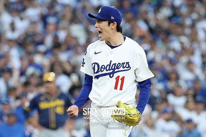 ▲ 17일 밀워키와 내셔널리그 챔피언십시리즈 4차전에서 1이닝 무실점 투구로 팀의 승리를 지킨 사사키 로키