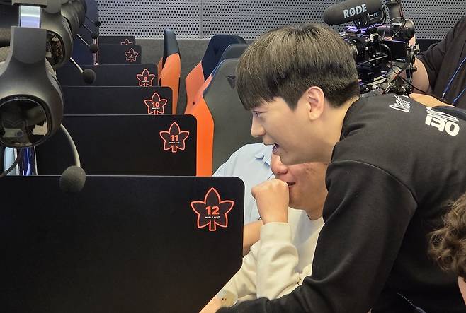 - 용사들의 강화를 책임진 팡이요