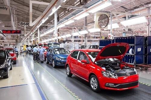 남아공 아위텐하허(유텐헤이그)에 있는 독일 자동차업체 폴크스바겐 공장의 생산 라인. 폴크스바겐 제공/연합뉴스