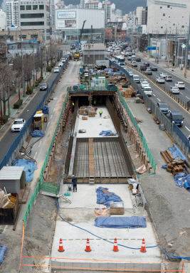 만덕~센텀 도시고속화도로 공사장. 기사와 직접적인 관련 없음. 국제신문DB
