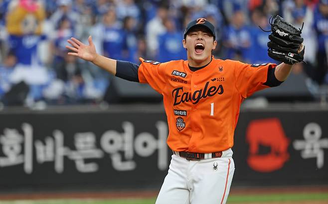 한화 이글스가 18일 삼성 라이온즈를 제압하는 데 중요한 역할을 한 투수 문동주. 연합뉴스