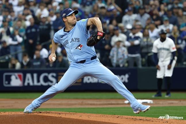 시애틀을 상대로 역투를 펼치는 슈어저의 모습. /AFPBBNews=뉴스1