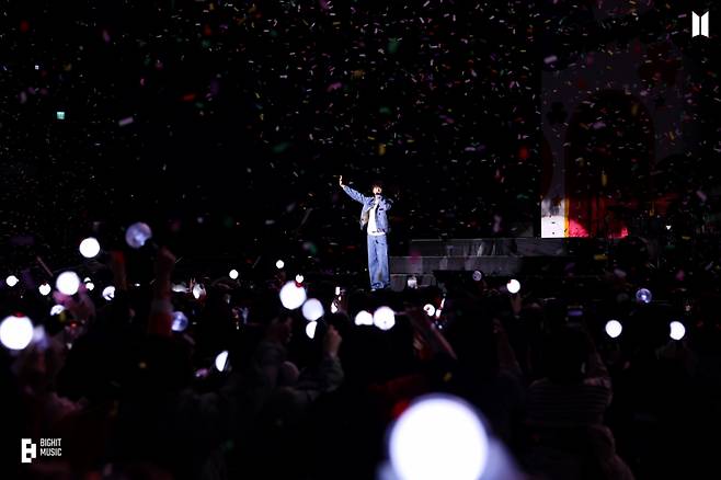 "완성형 아티스트" 방탄소년단 진, 'K팝 대표 글로벌 아티스트' 1위..음반·투어·평단이 입증한 세계적 위상