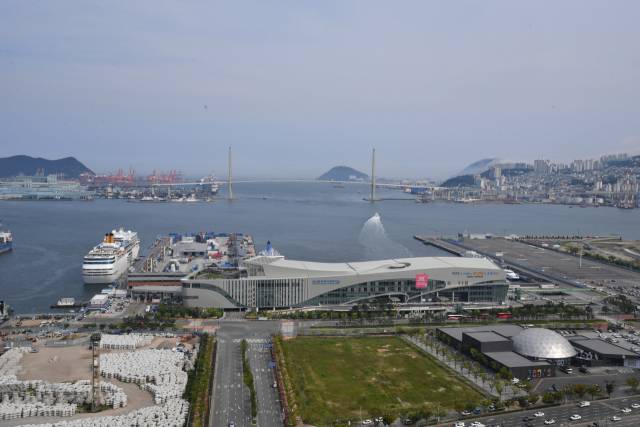 부산항국제여객터미널 전경. 부산일보DB
