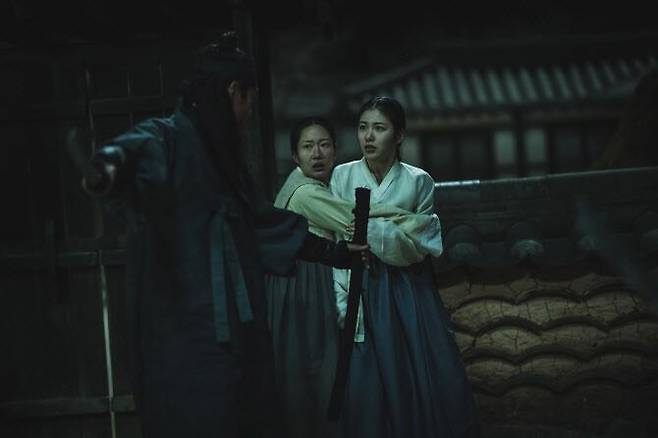 디즈니+ 탁류 스틸 컷./디즈니+ 제공