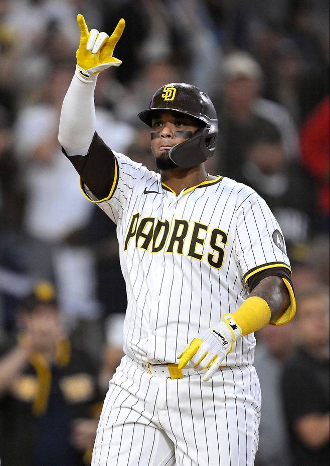 <yonhap photo-3753="">올 시즌 샌디에이고에서 뛴 포수 마틴 말도나도의 모습. [AFP=연합뉴스]</yonhap>