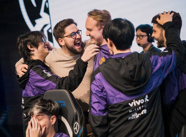 라이엇게임즈 플리커.