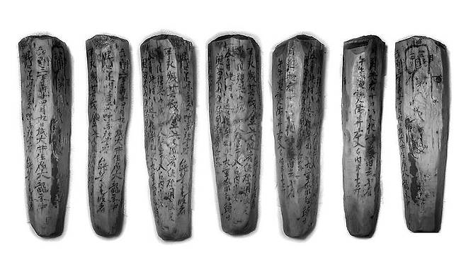 목간에 남은 글자와 그림 [양주시·기호문화유산연구원 제공. 재판매 및 DB 금지]