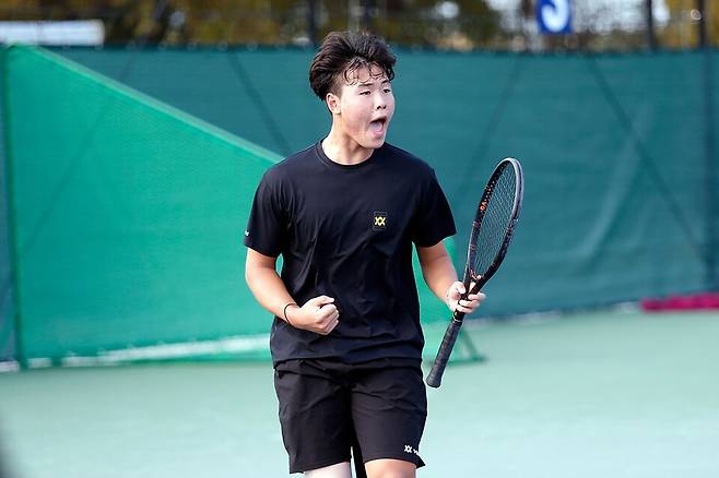 엄동현(경기, 양명고)