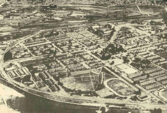 용산에 자리잡은 철도관사들이 1928년 구획 정리된 모습도 사진으로 남아있다. 국립중앙도서관